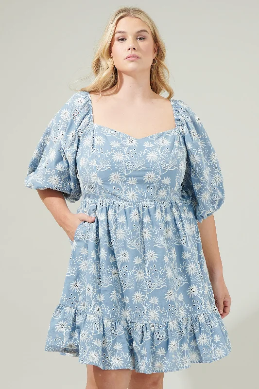 Moonflower Eyelet Evy Sweetheart Mini Dress Curve