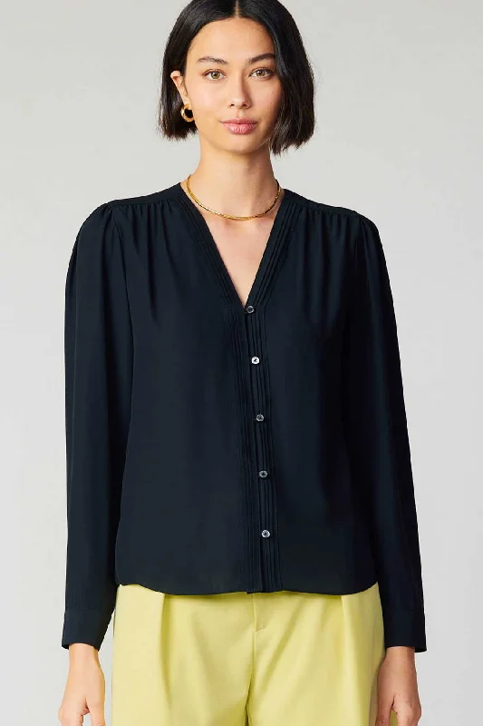 Pleat Detail Buttondown Shirt