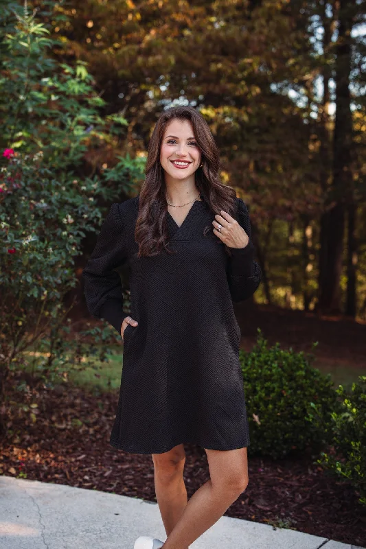 Simply Charming Black Textured Dress